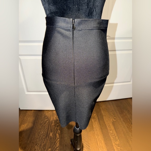 Pearl Black cutout Bodycon Skirt Top Matching Set Women’s Size Small Like New - Picture 16 of 16